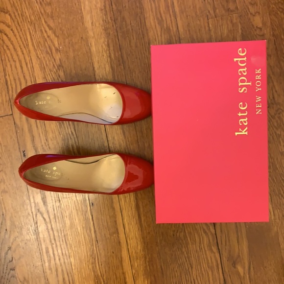 Kate Spade Classic Red Pump size 8 - Picture 3 of 5